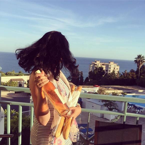 Meet your Posher, Donya - Picture 1 of 1